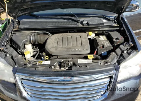 2013 Chrysler Town & Country Touring L from USA, damaged, VIN 2C4RC1CG6DR616181